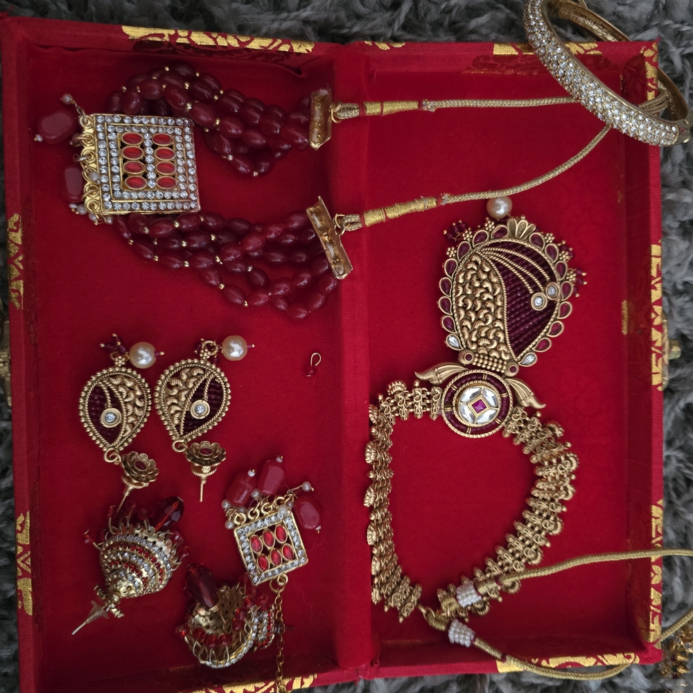 Miscellaneus Indian Jewelry
